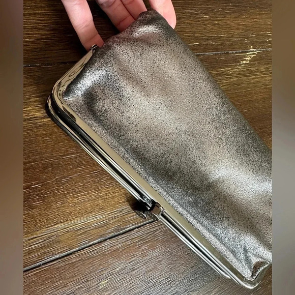 Hobo Original double frame clutch - Picture 9 of 14